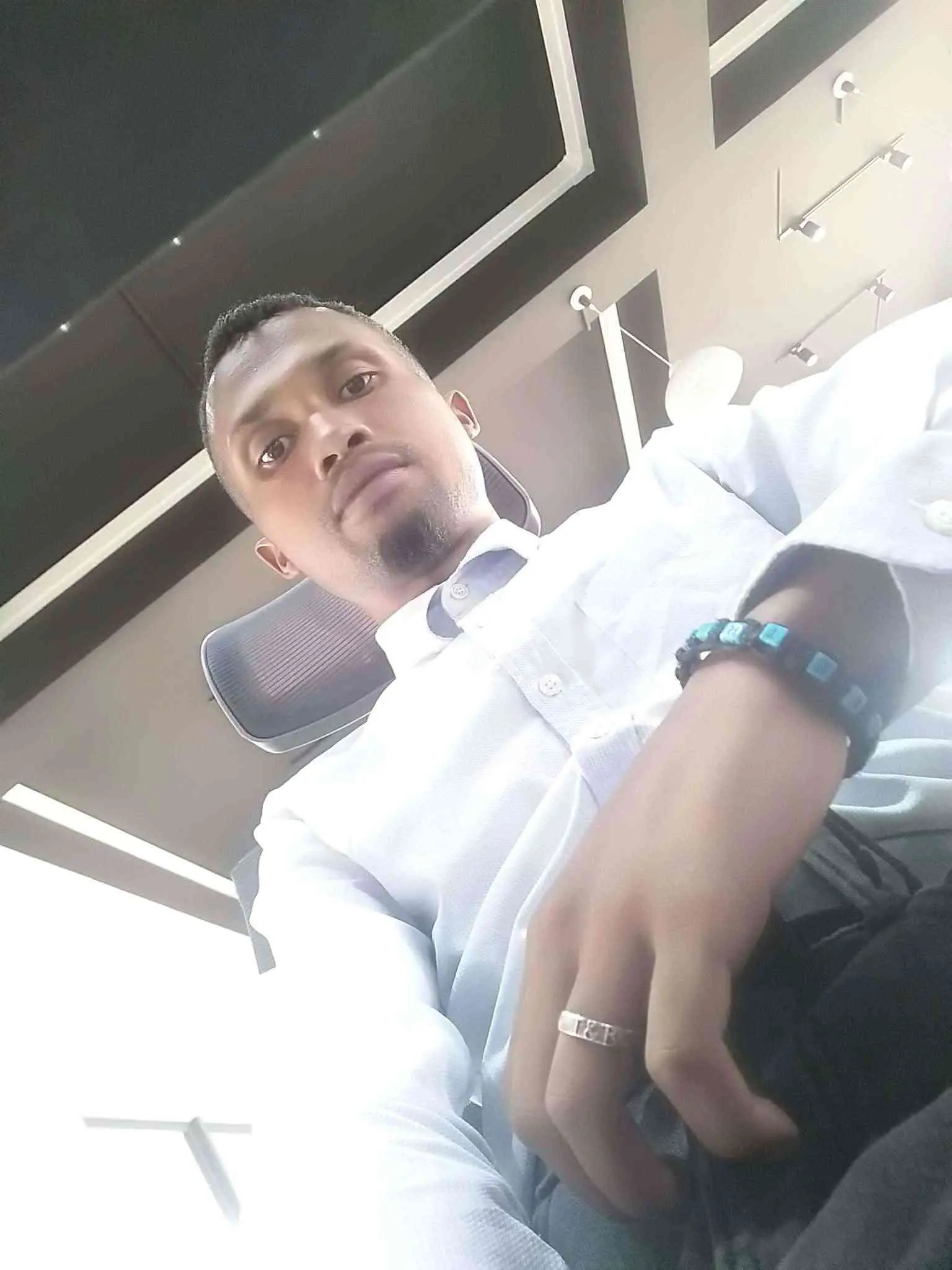Photo de profil assistant virtuel